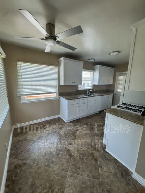 2421 N Brighton St – photo 4