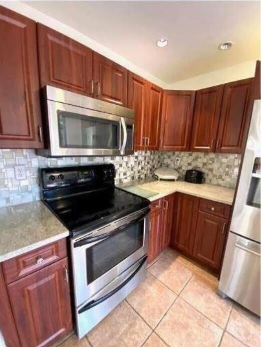 5705 Fox Hollow Drive – photo 4