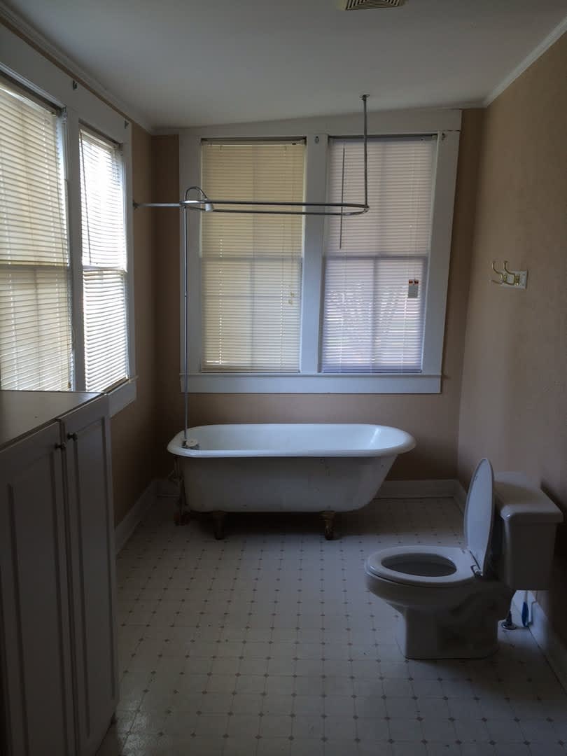 3 bedroom, 2 bath Historic Home Near Downtown Valdosta – photo 5