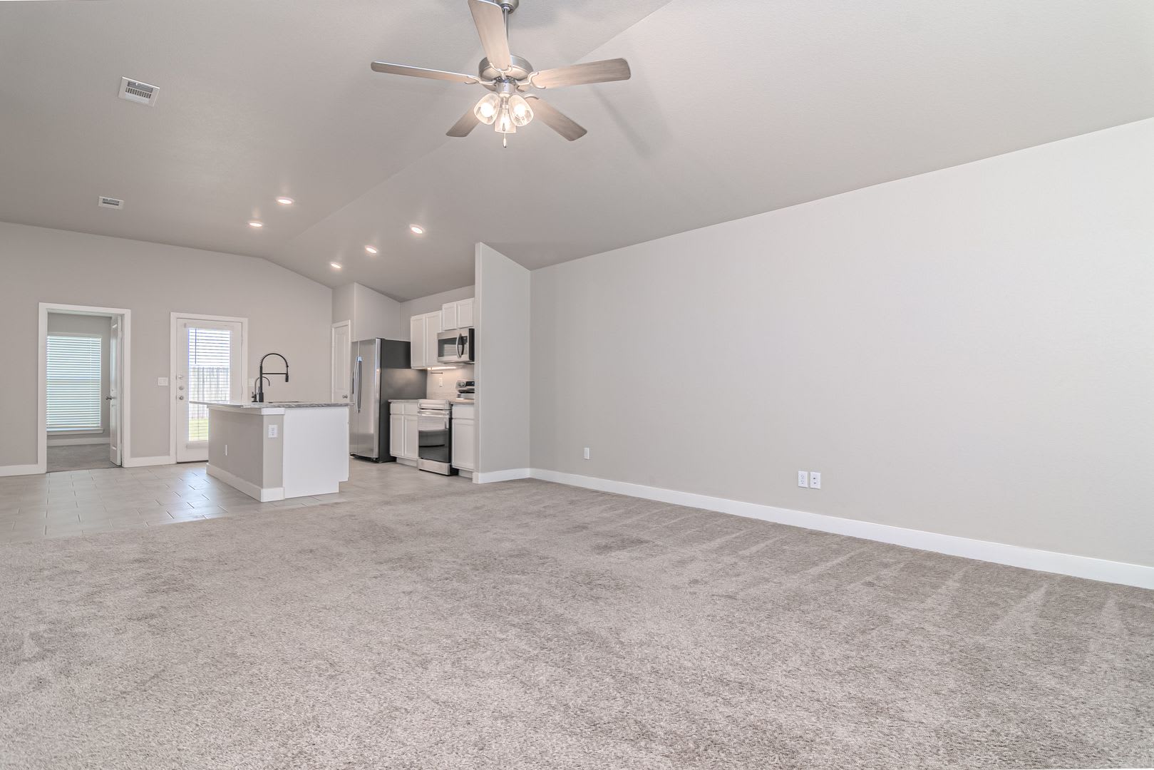 2608 Ranch RD – photo 2