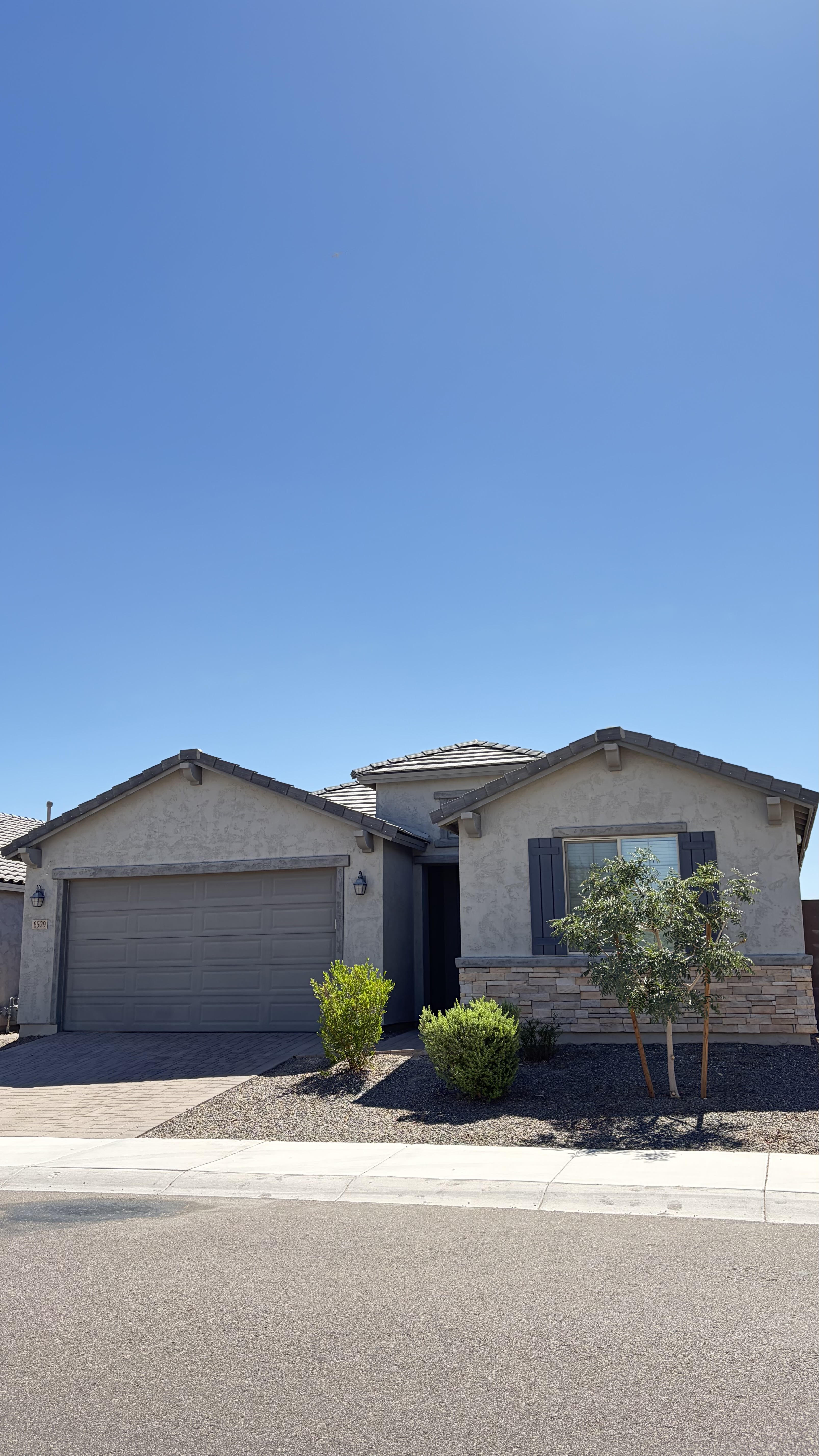8529 S 67th Dr – photo 1