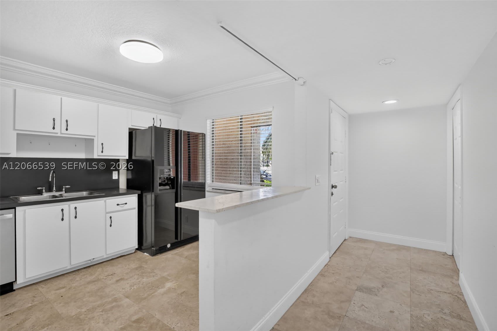 359 Lakeview Dr – photo 4