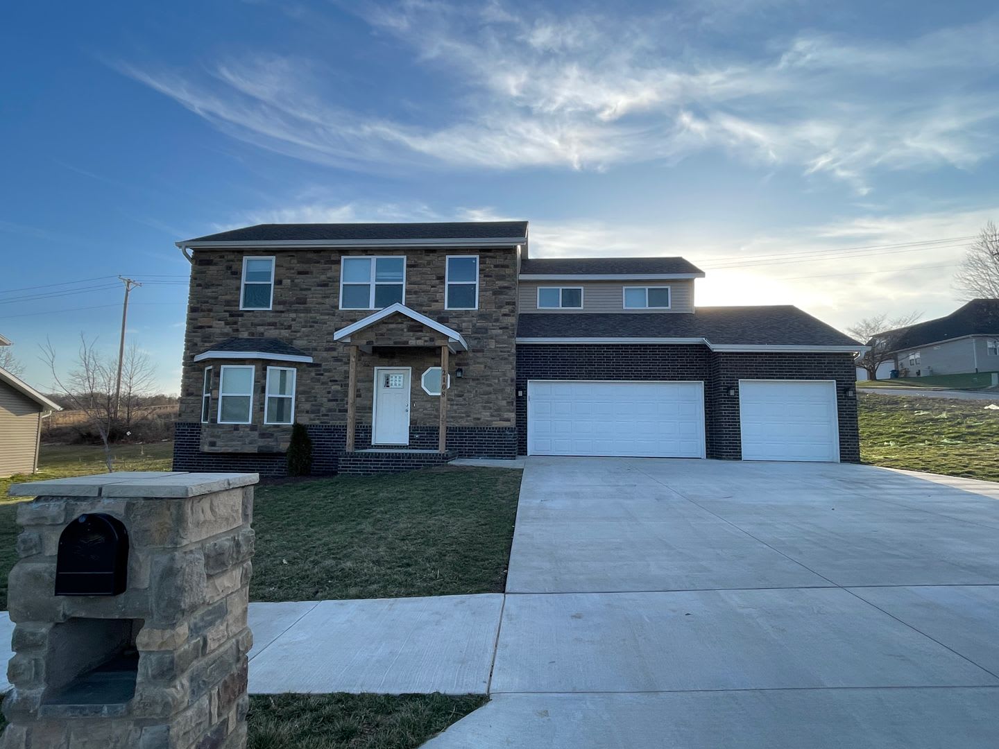 Ozark Home Available Early September – photo 1