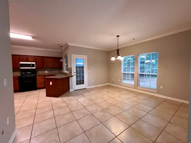 564 South Pierremont Drive – photo 5
