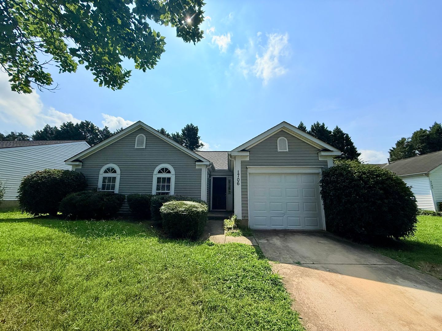 1706 Oakdale Green Drive – photo 1