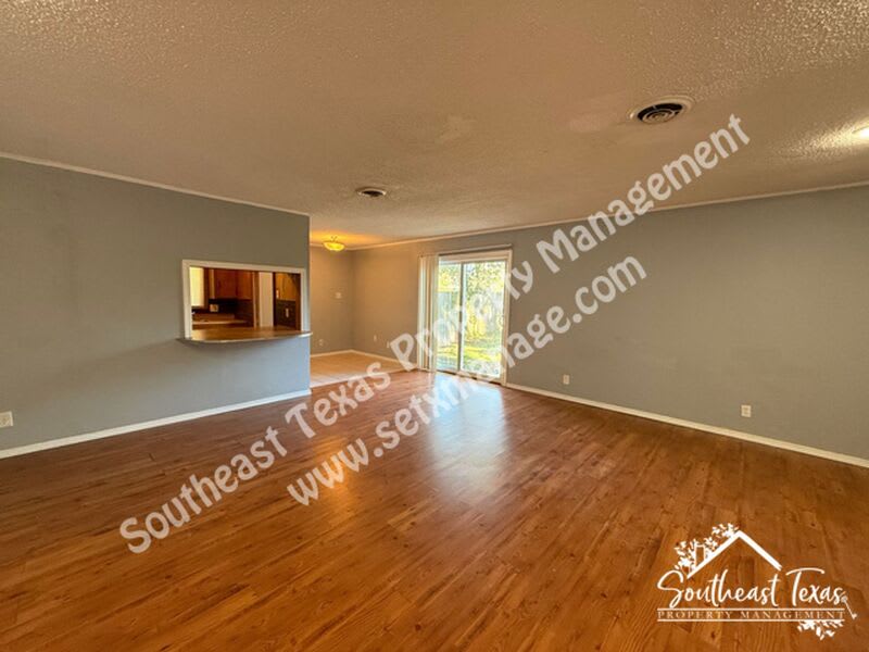 4455 S 5th Street – photo 2