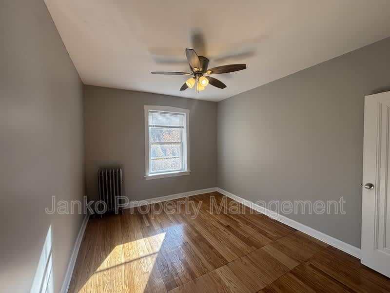 3116 W 61St St – photo 4