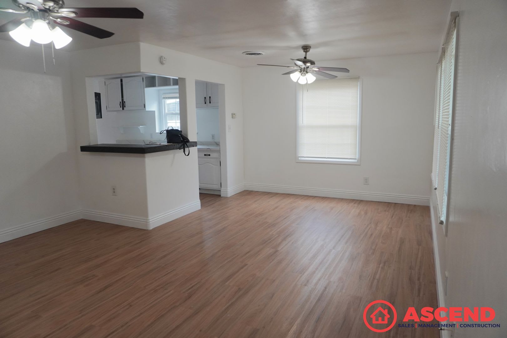 Charming Home in Downtown Bakersfield! – photo 2