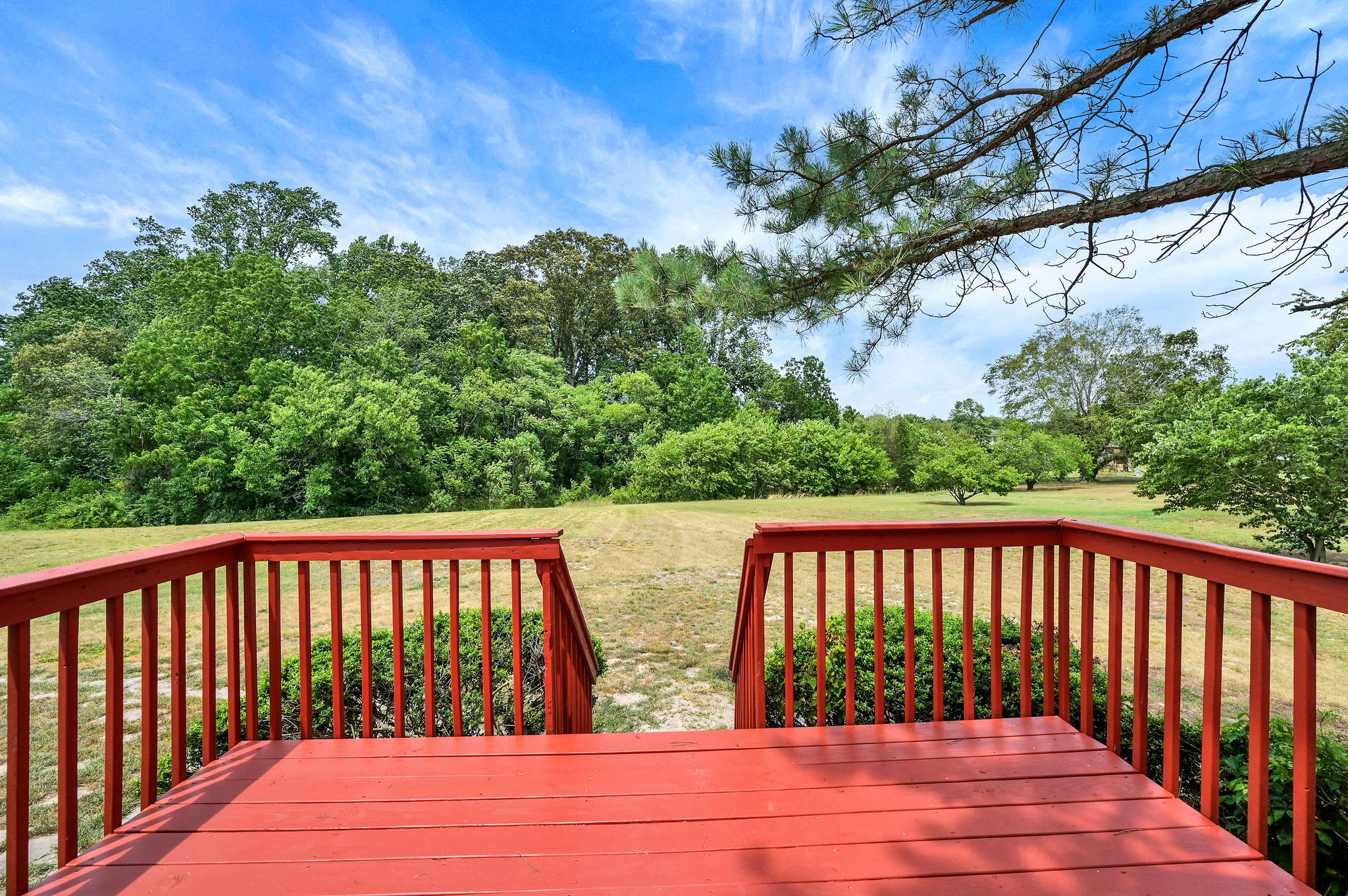 270 Oaknoll Ave – photo 2