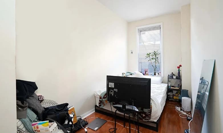 518 E 11th St – photo 5