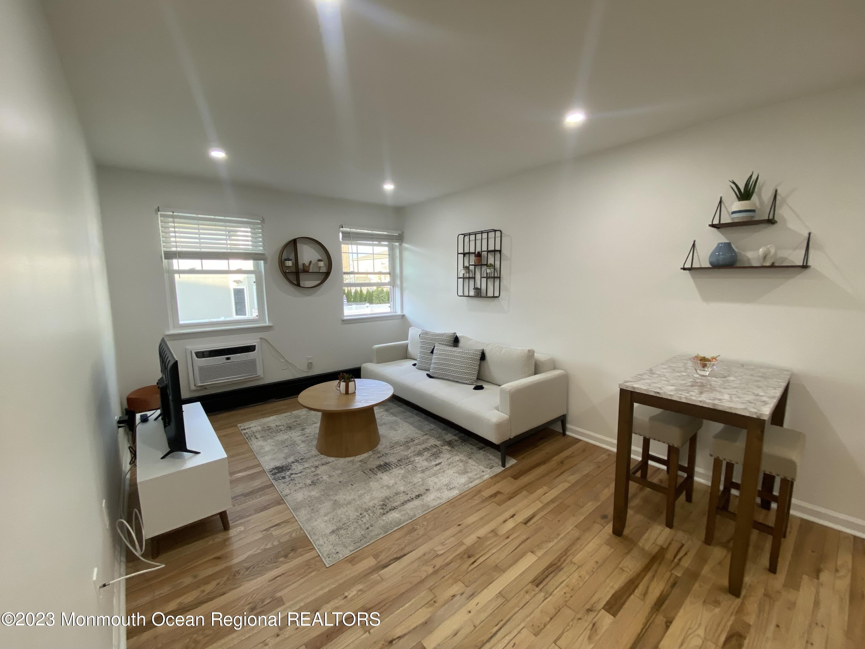 311 4th Avenue – photo 3