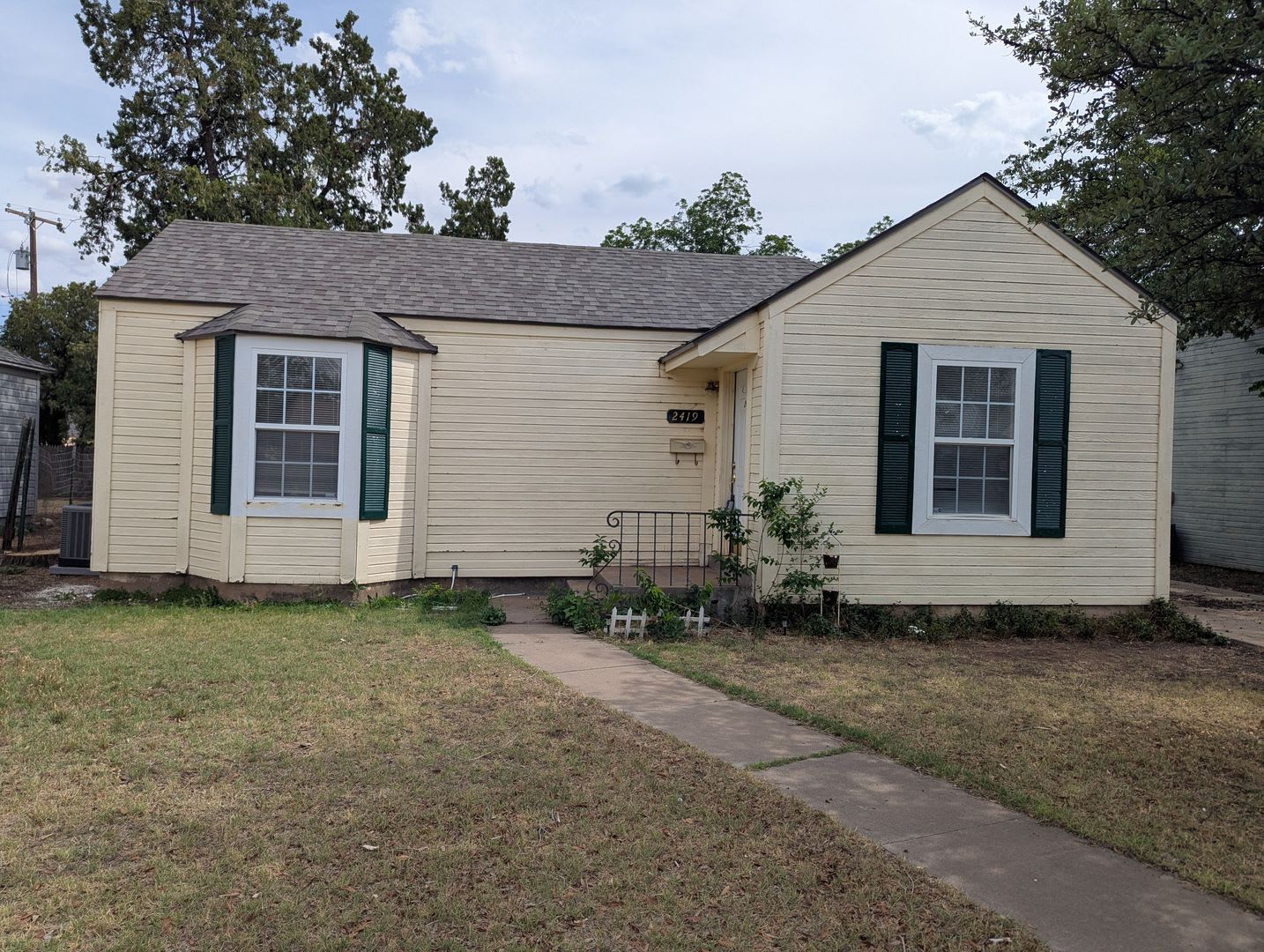Charming Home in a Quiet Neighborhood – photo 1