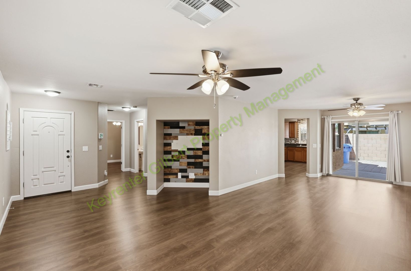 Beautiful Lyons Gate Home – 3 Bedroom + Office in Prime Gilbert Location! – photo 2