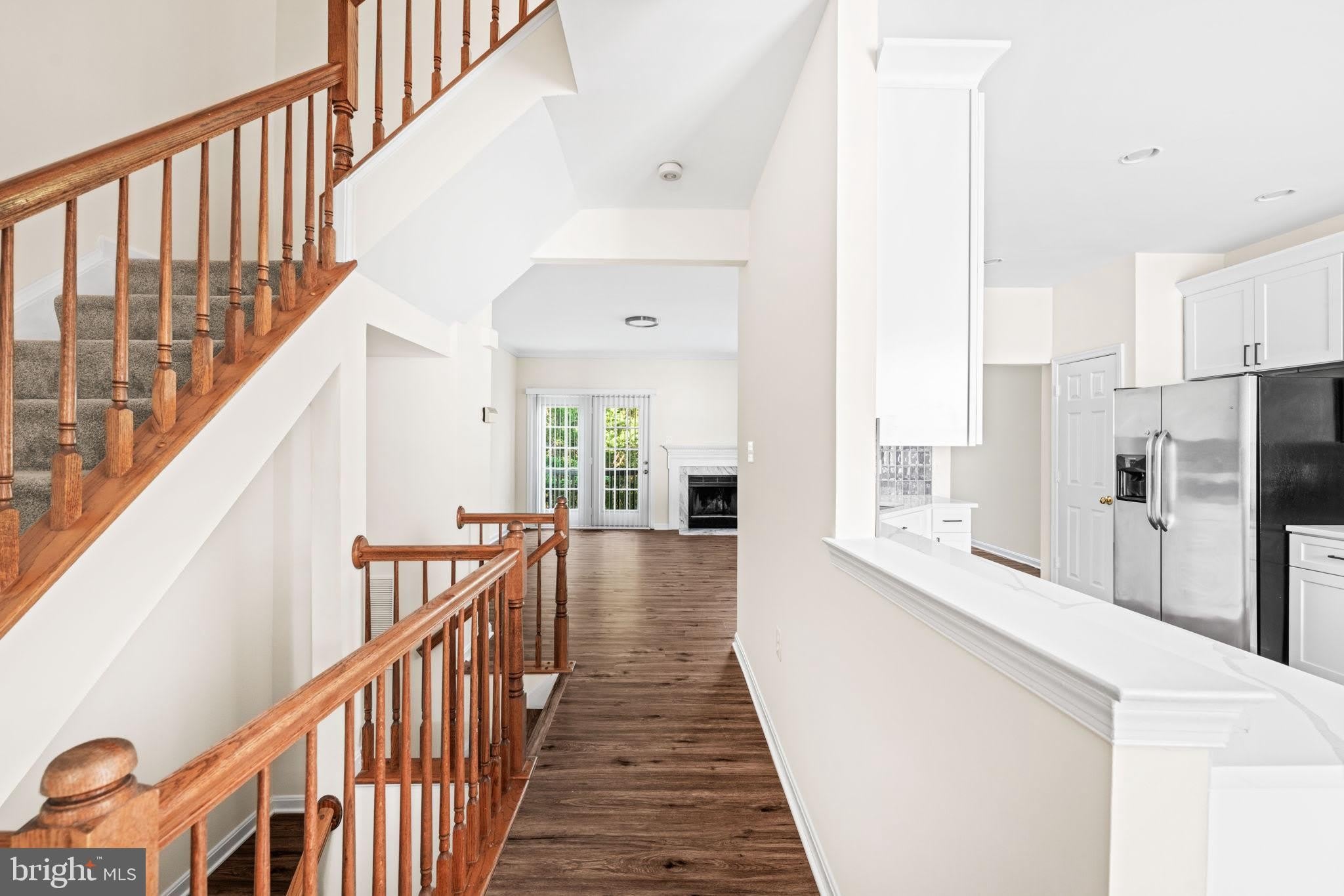 2902 Jessica Court – photo 4