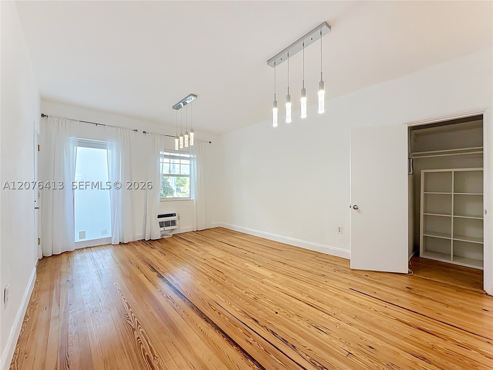 2463 Pine Tree Dr – photo 3