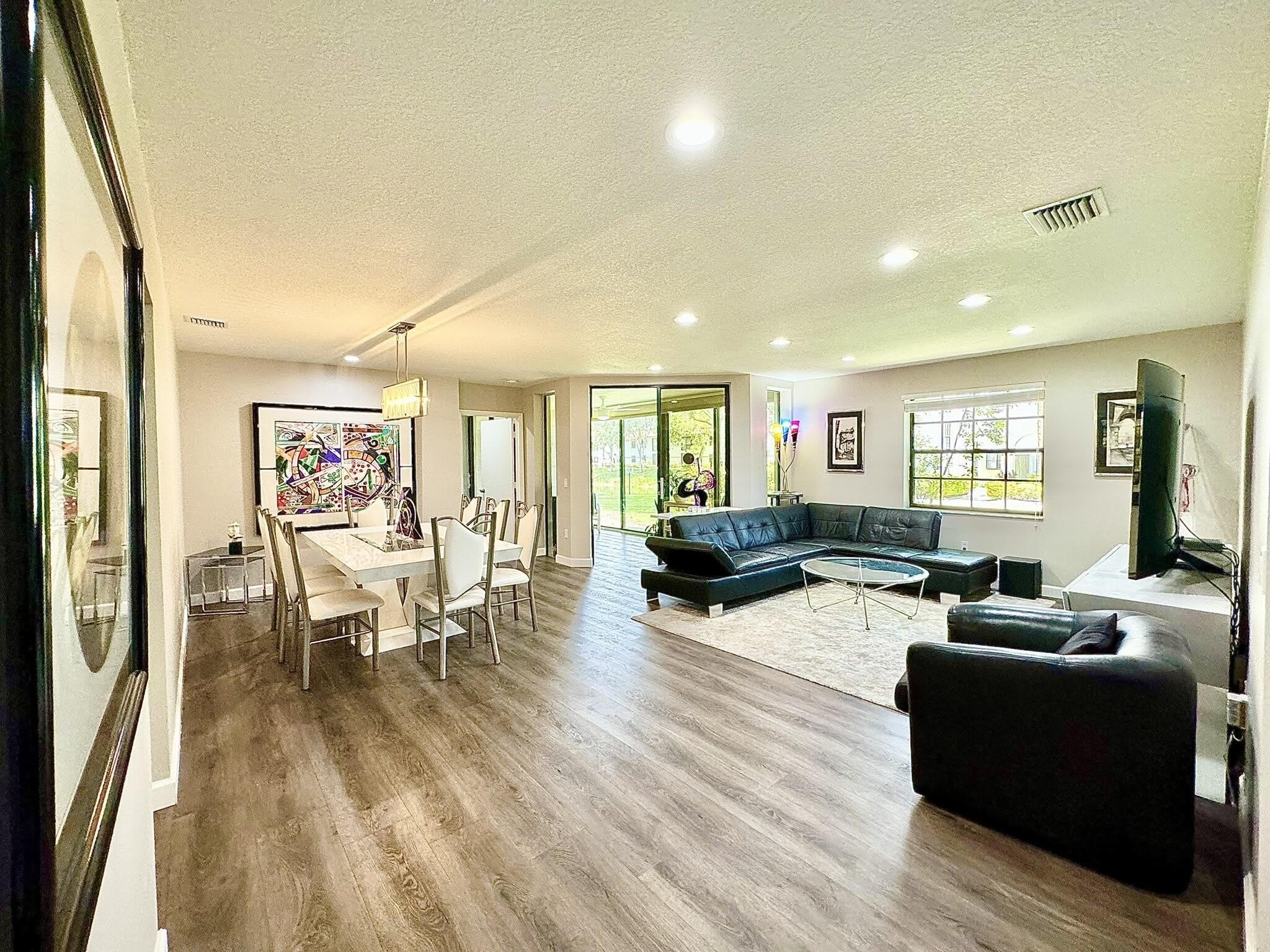5135 Floria Drive – photo 4