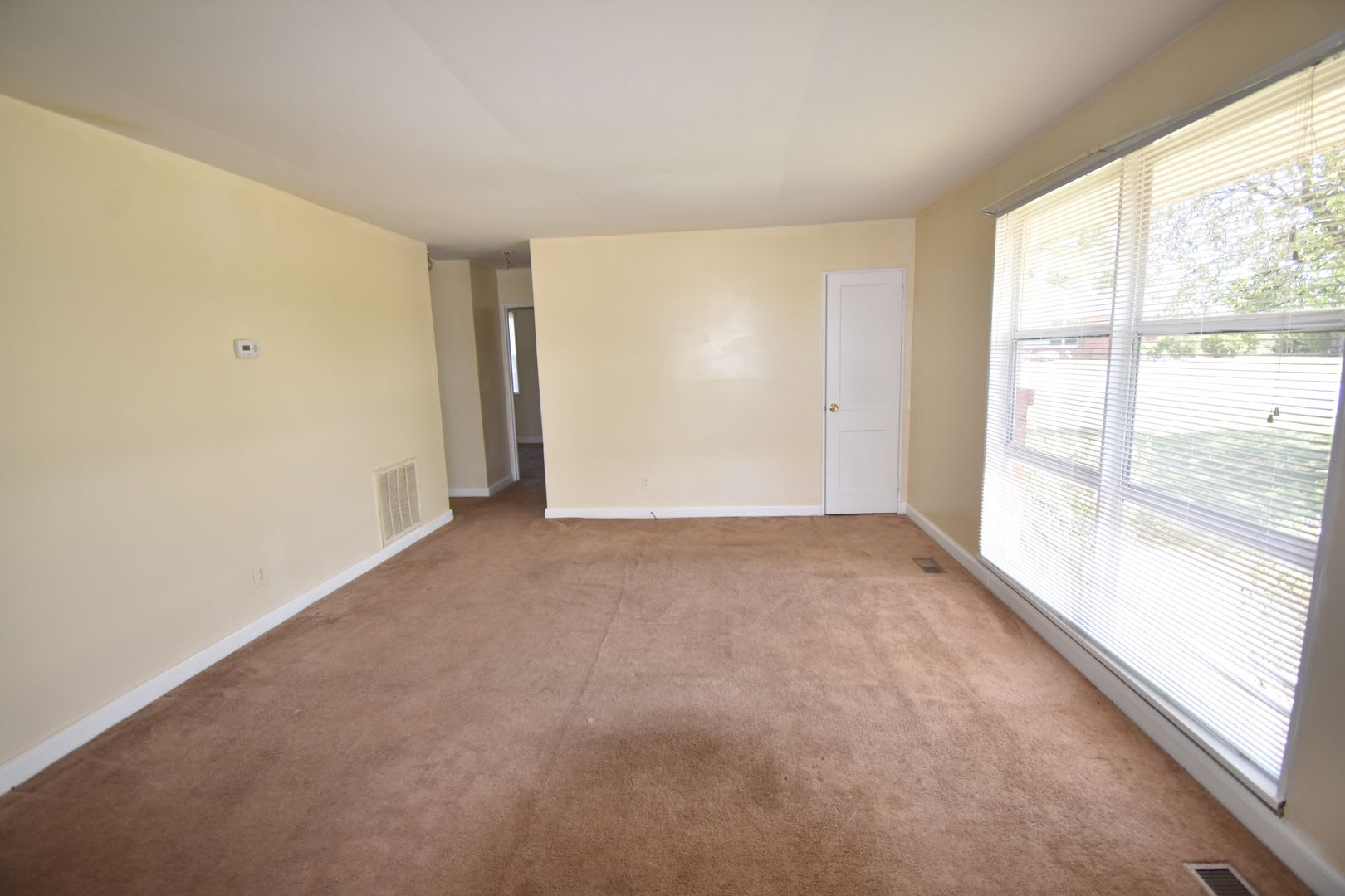 Coming Soon! 2 Bedroom and 1 Bath Home (No Pets) – photo 3