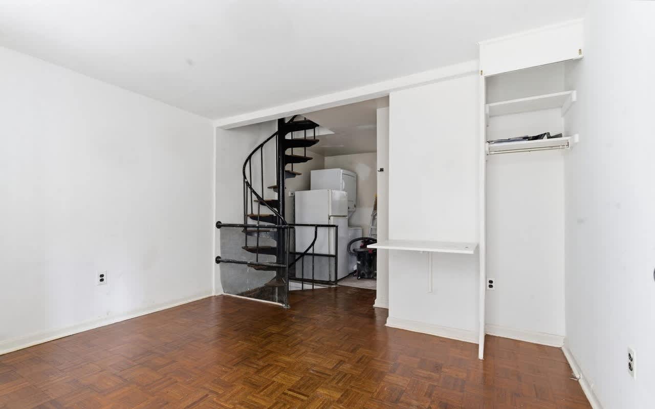 1625 Addison St – photo 2