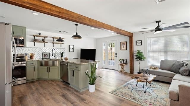 208 S OAK Street – photo 4