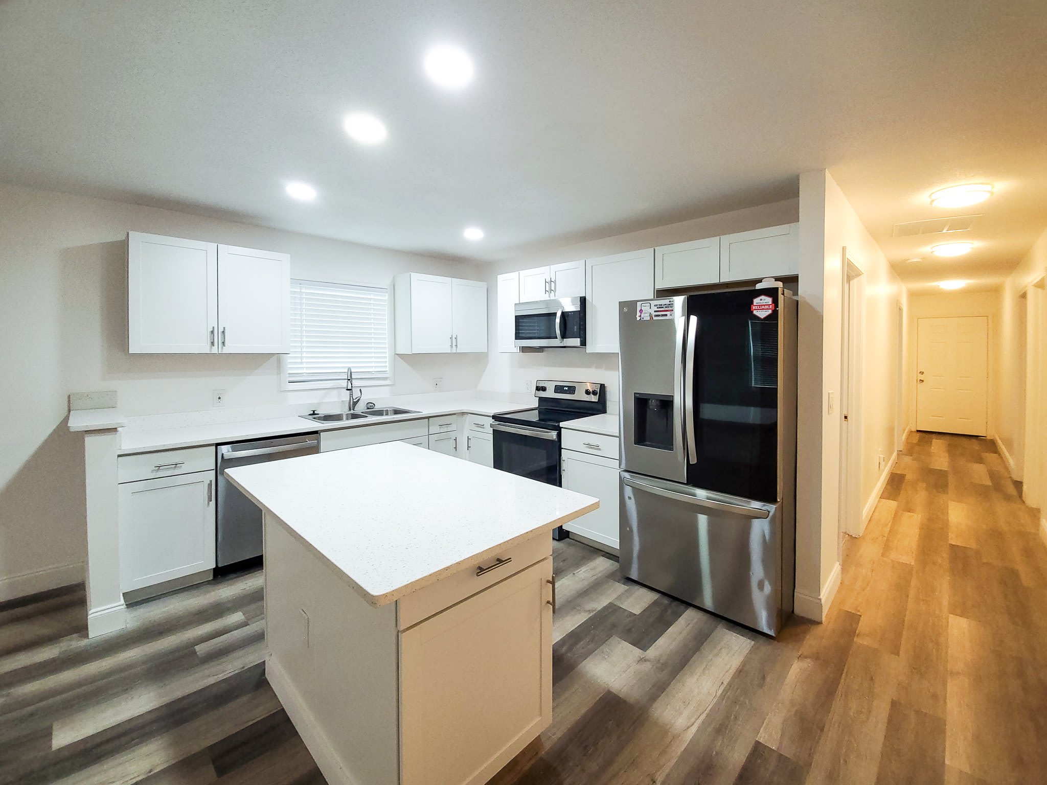 223 Monterey Boulevard – photo 2
