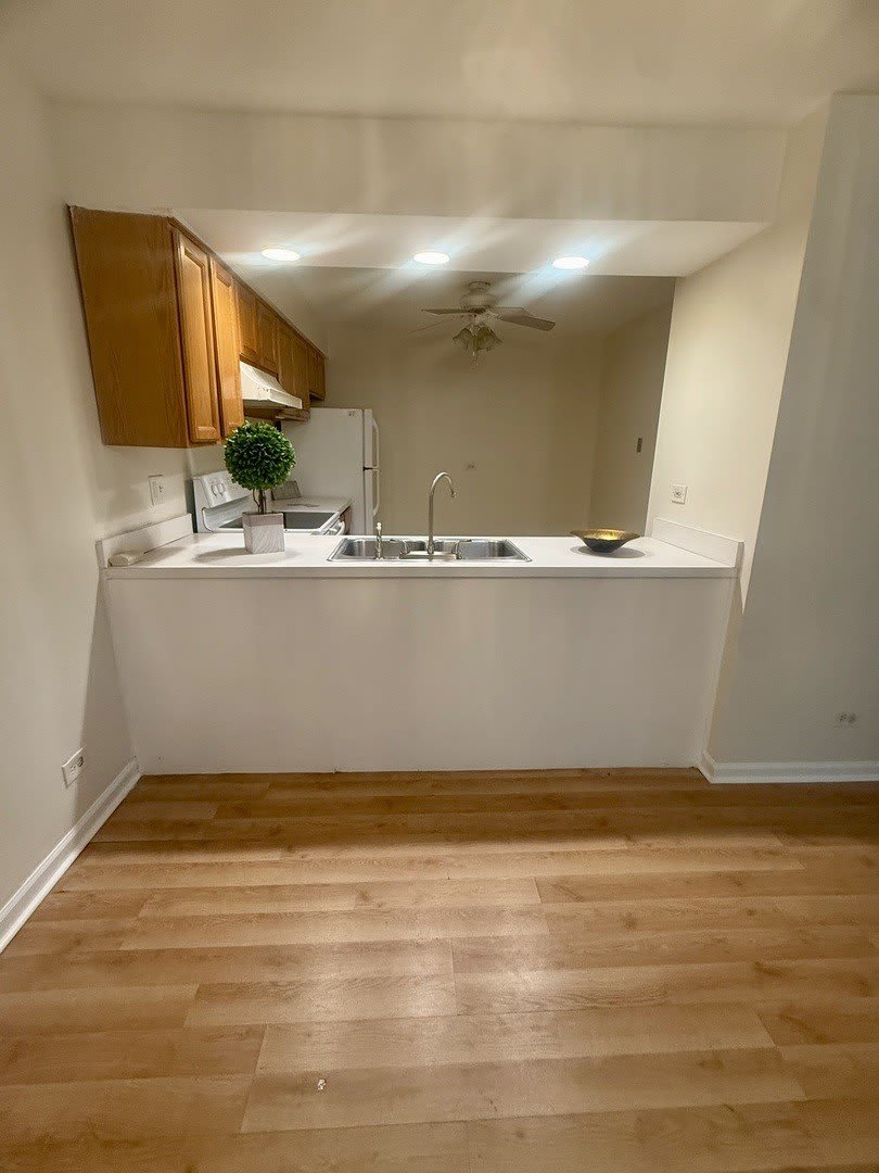 4424 Euclid Avenue – photo 5