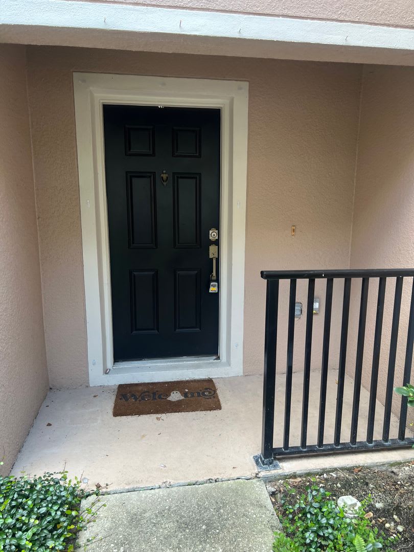 Charming 3-Bedroom Home in a Desirable Oviedo Location – photo 1
