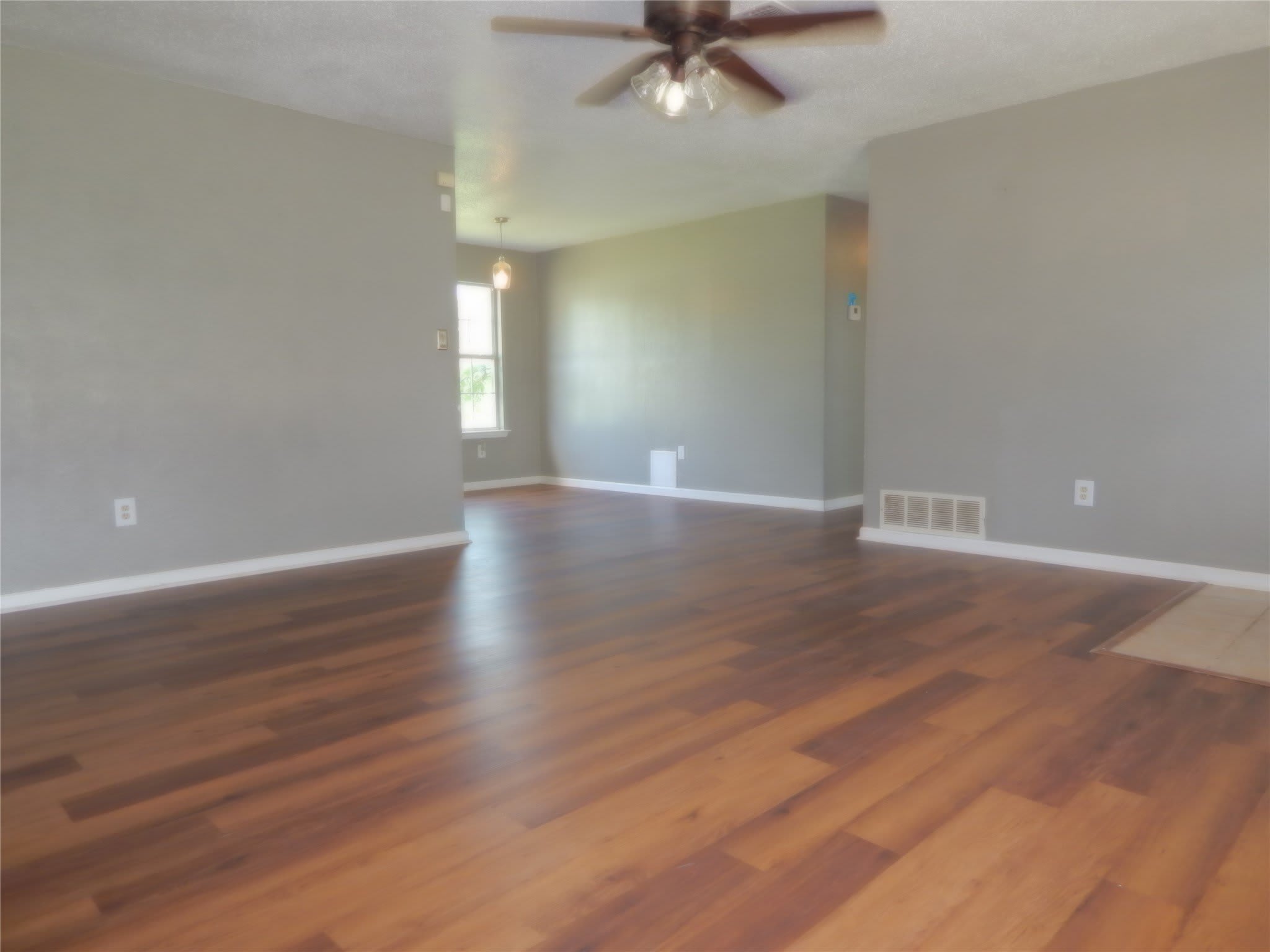 1018 N Powell Parkway – photo 5