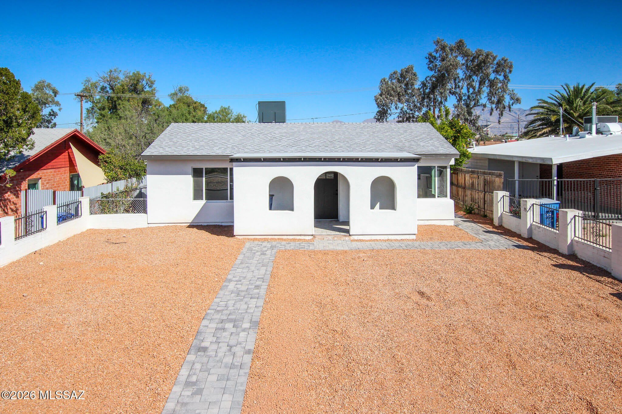 1221 E 13Th Street – photo 2