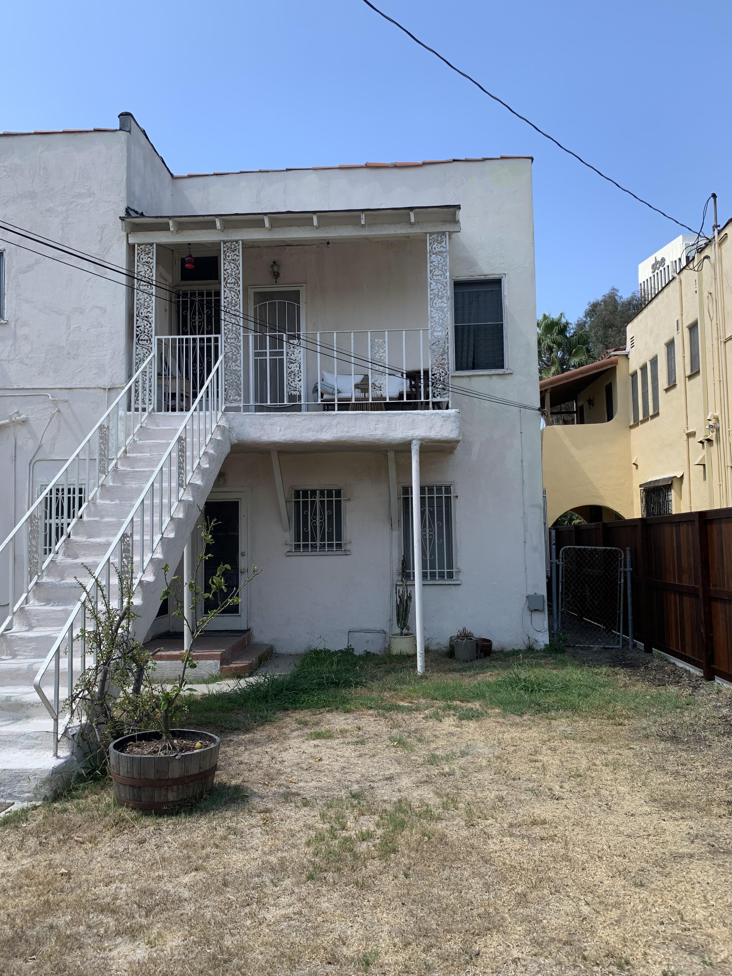 824 1/2 S Curson Ave – photo 2