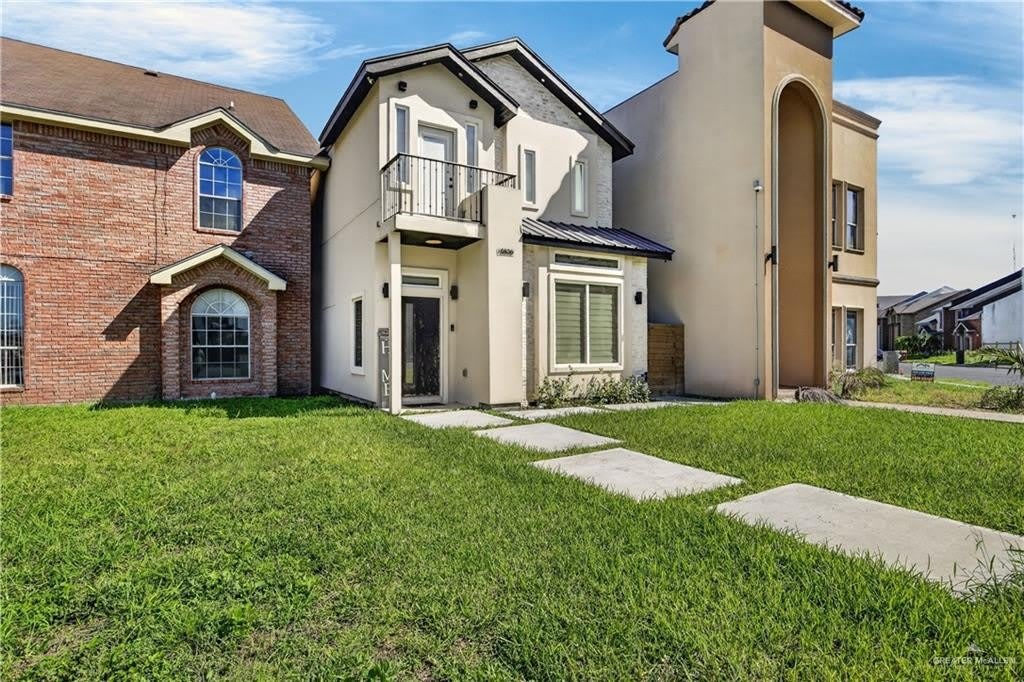 6836 N 5th Street – photo 1