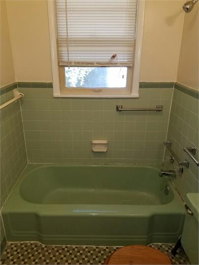 510 Lacy Street NE – photo 4