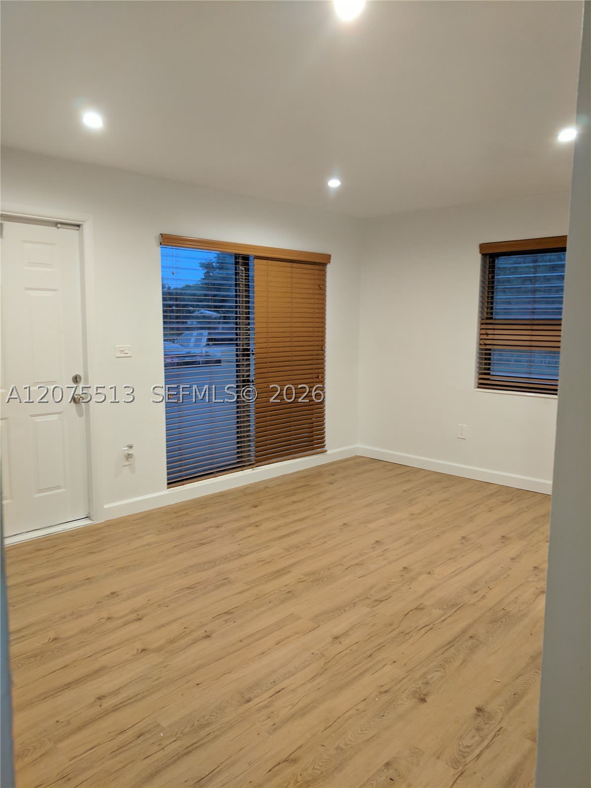 14160 SW 88th Ave – photo 4