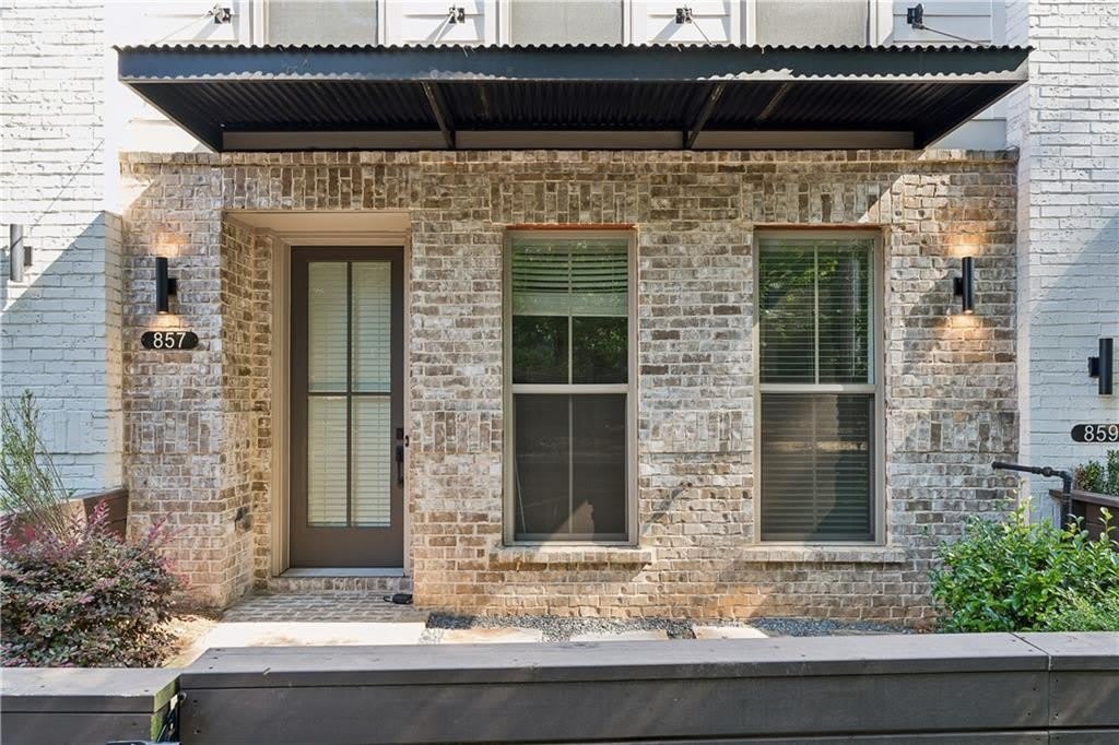 857 Constellation Drive – photo 1