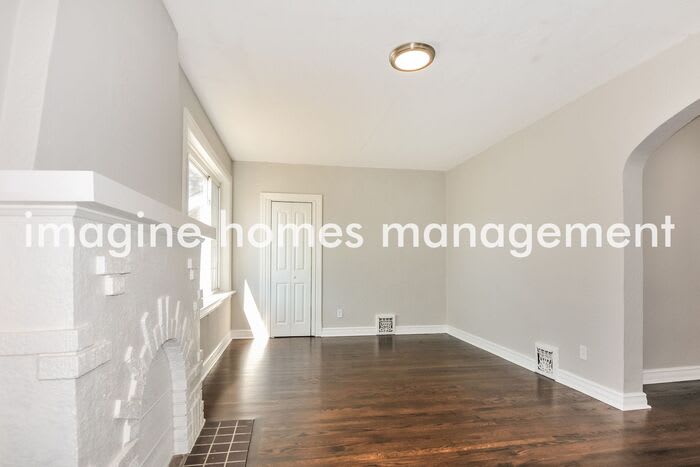 6518 Parkwood Place – photo 5