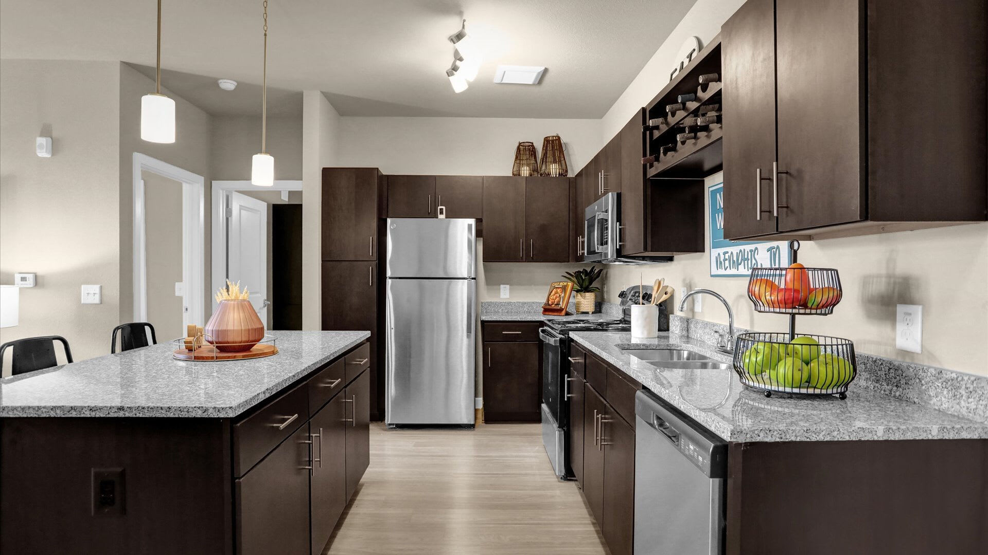 1440 Whitney 1 – photo 3