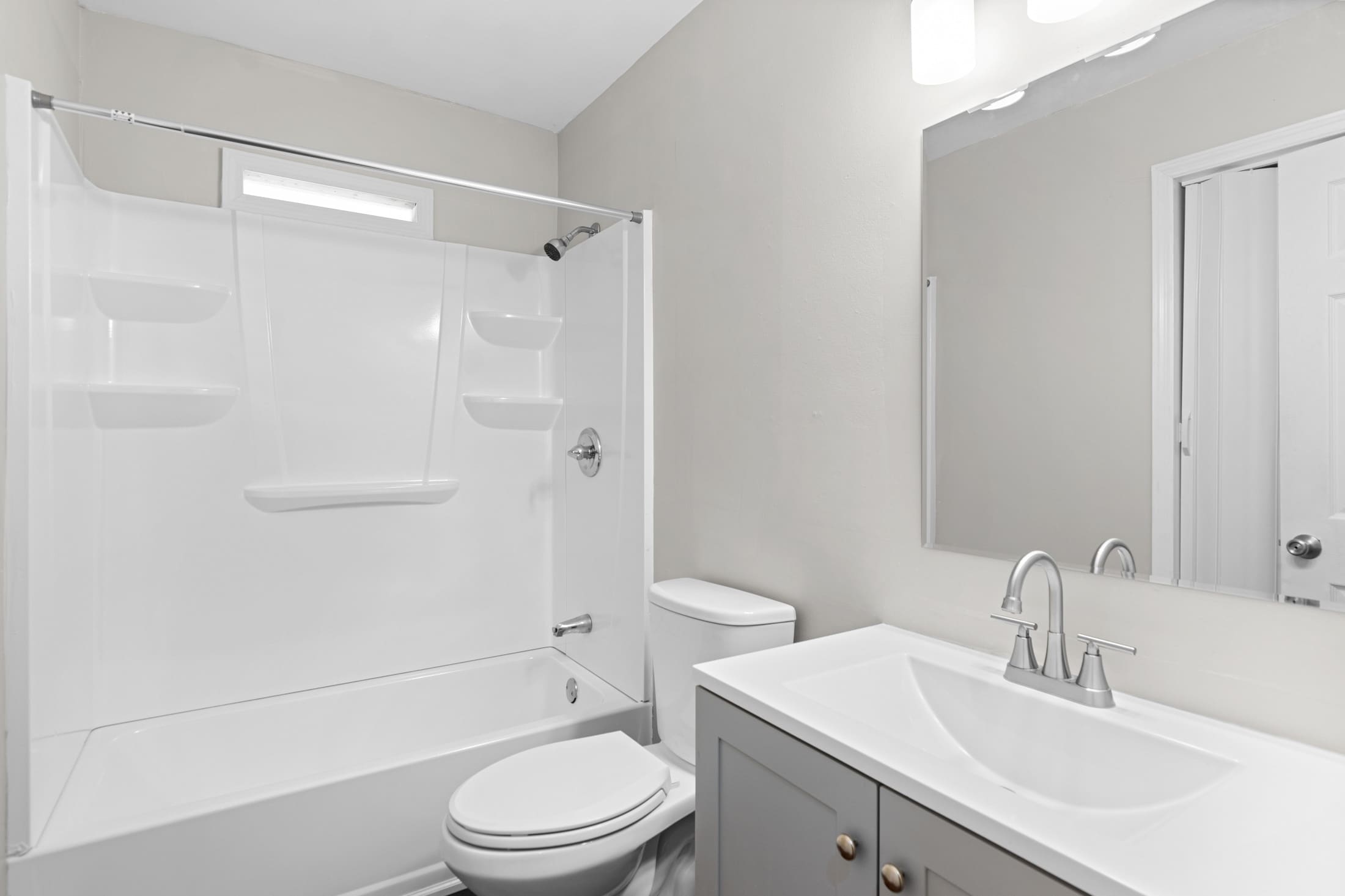 1380 Plaza Avenue Southwest – photo 4