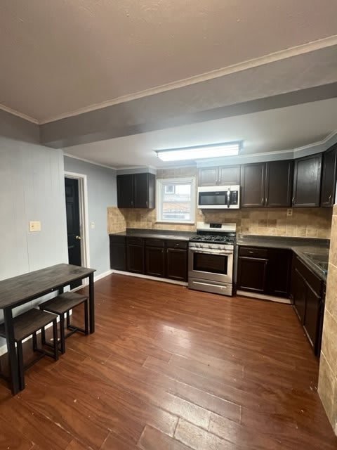 1112 East Colvin Street – photo 1