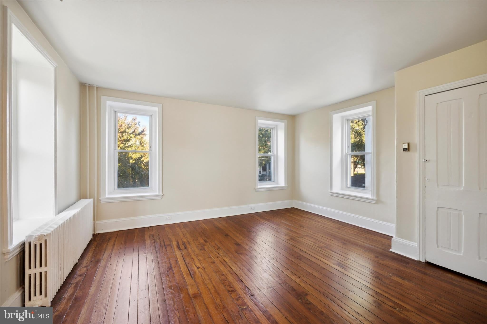 200 E WILLOW GROVE Avenue – photo 2