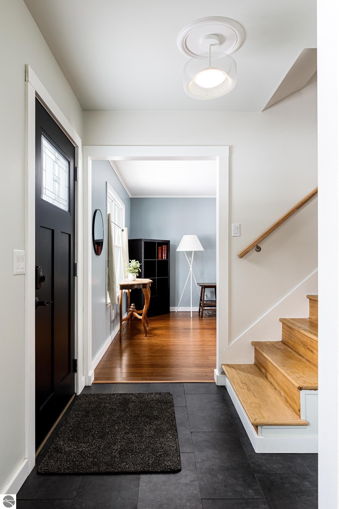1704 Comanche Street – photo 1