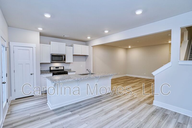 1358 Maplesmith Way – photo 5