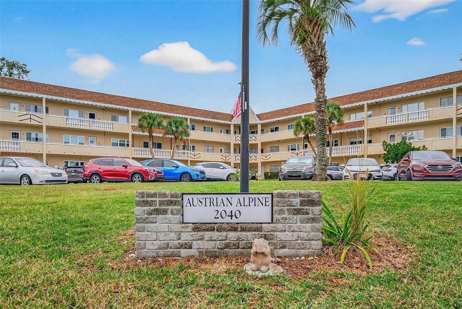 2040 World Parkway Boulevard – photo 1