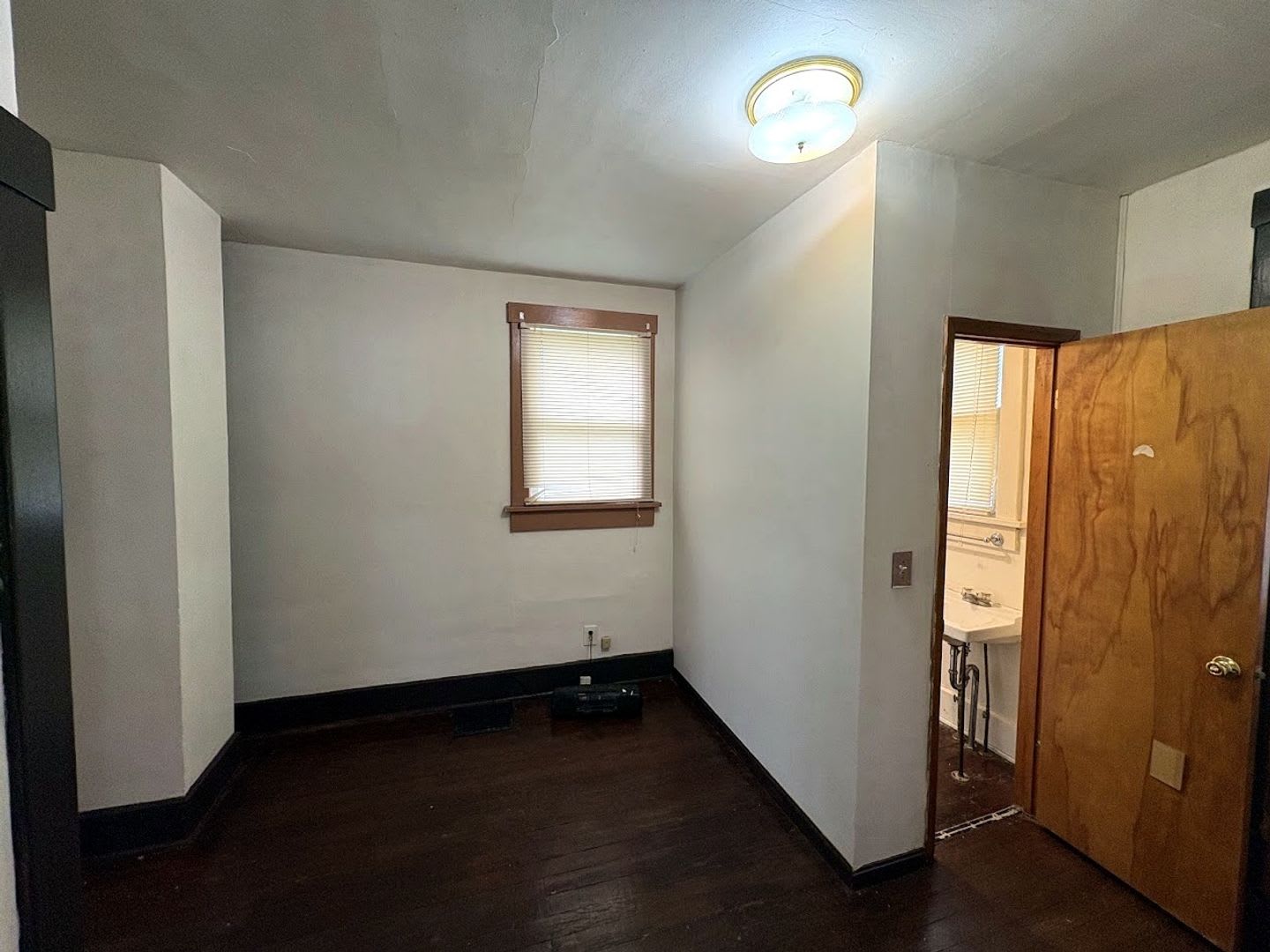 Two bedroom one bathroom home for rent – photo 5