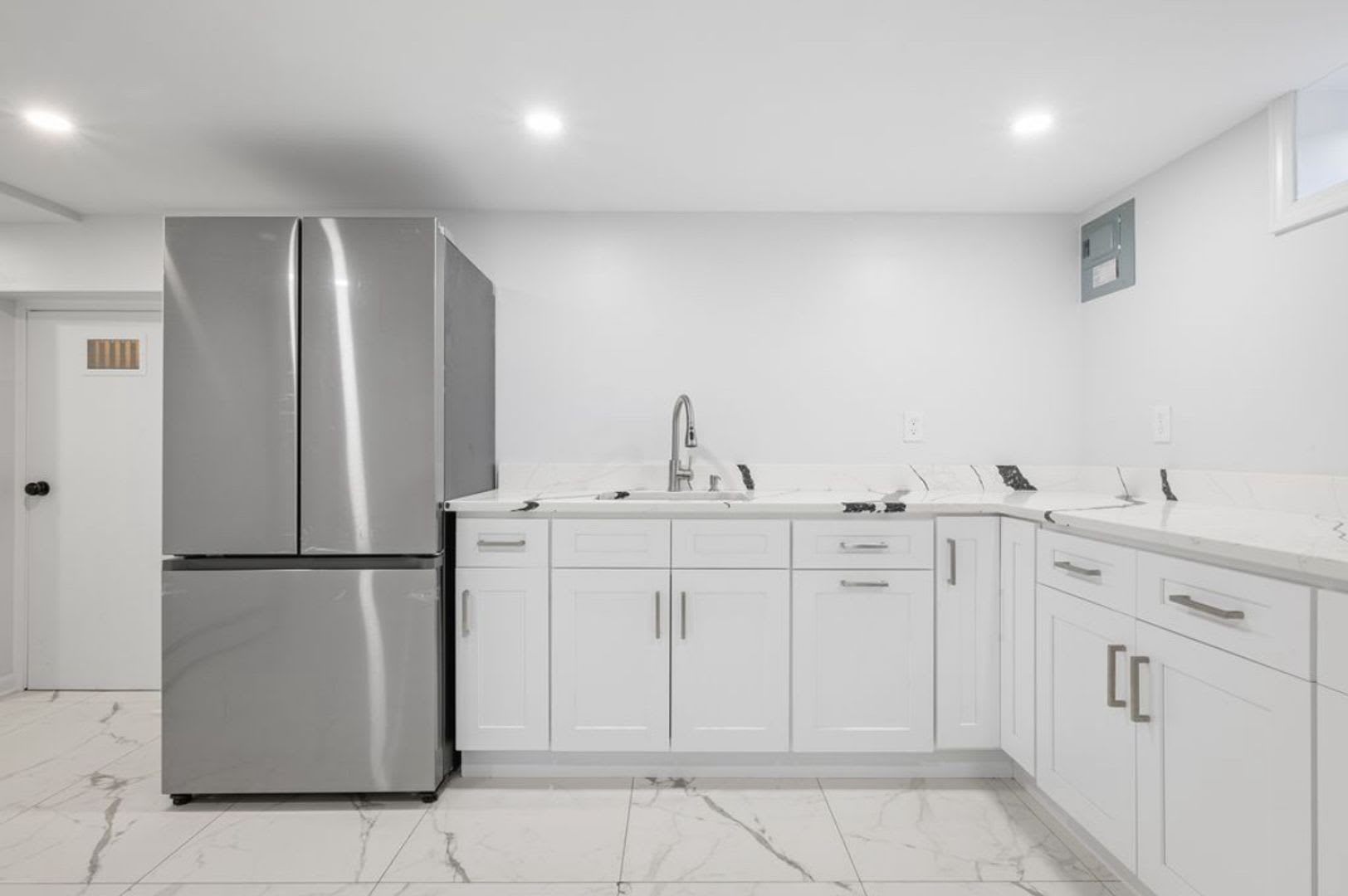 77 Alexander Avenue – photo 4