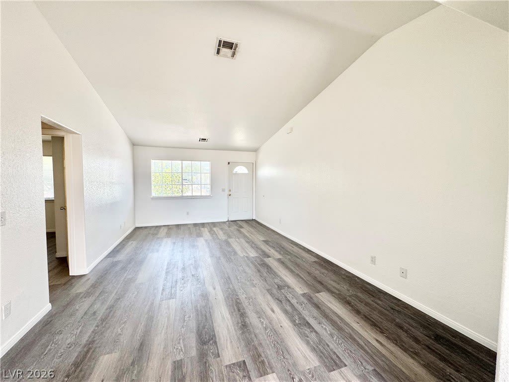 1060 S Marne Court – photo 3