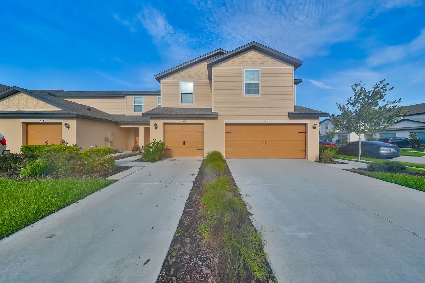 Beautiful Townhome at Madison Village! – photo 1