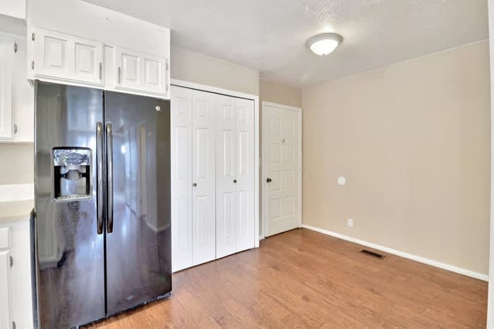 2122 West 5600 South – photo 4