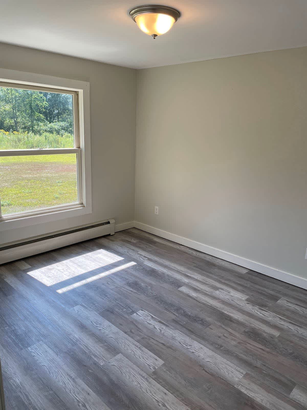 93 Riverview Apartment – photo 1
