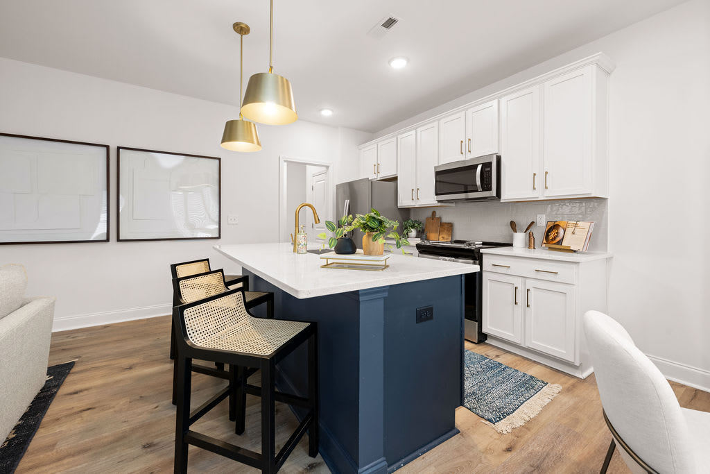 Oak Lake Townhomes – photo 5