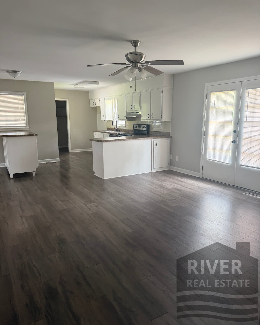 2150 Estaline Drive – photo 3