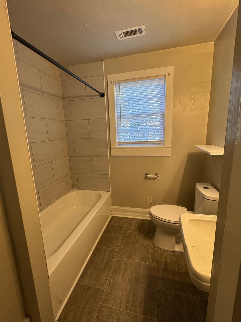 Adorable home in the heart of the medical district! – photo 2